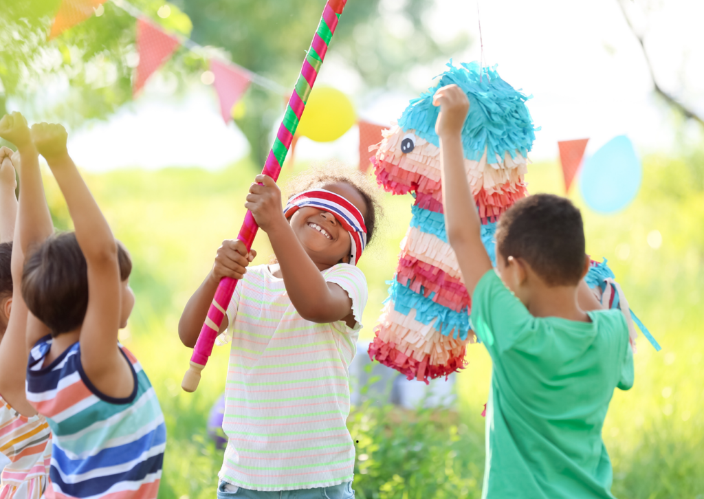 Pinata: A Tradição Divertida para Festas de Todas as Idades - TemEvento ...
